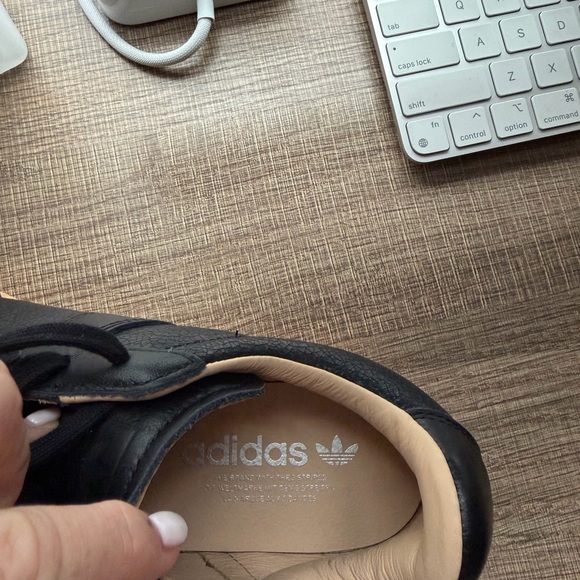 Adidas Army Lux sneakers
Men’s 7 = woman’s 8.5 ( TTS) - Picture 4 of 7